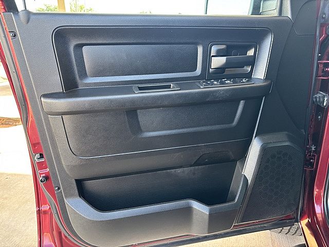 2021 Ram 1500 Classic Tradesman photo 17