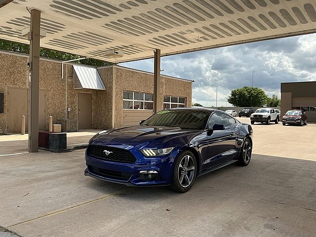 2015 Ford Mustang V6 Coupe's photo