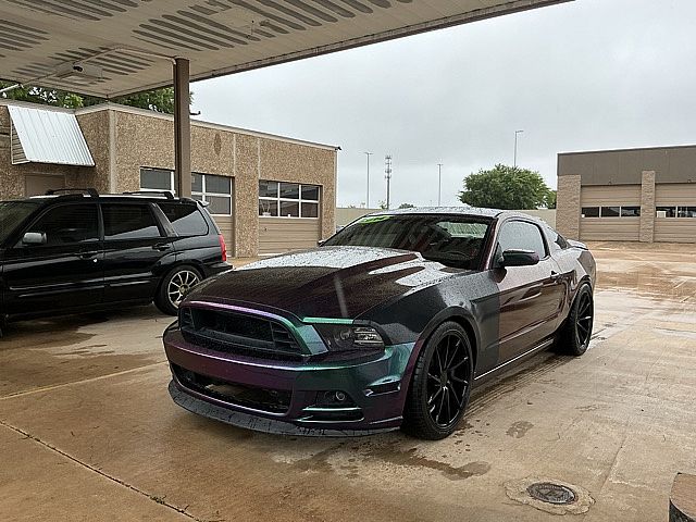 2014 Ford Mustang GT Premium's photo