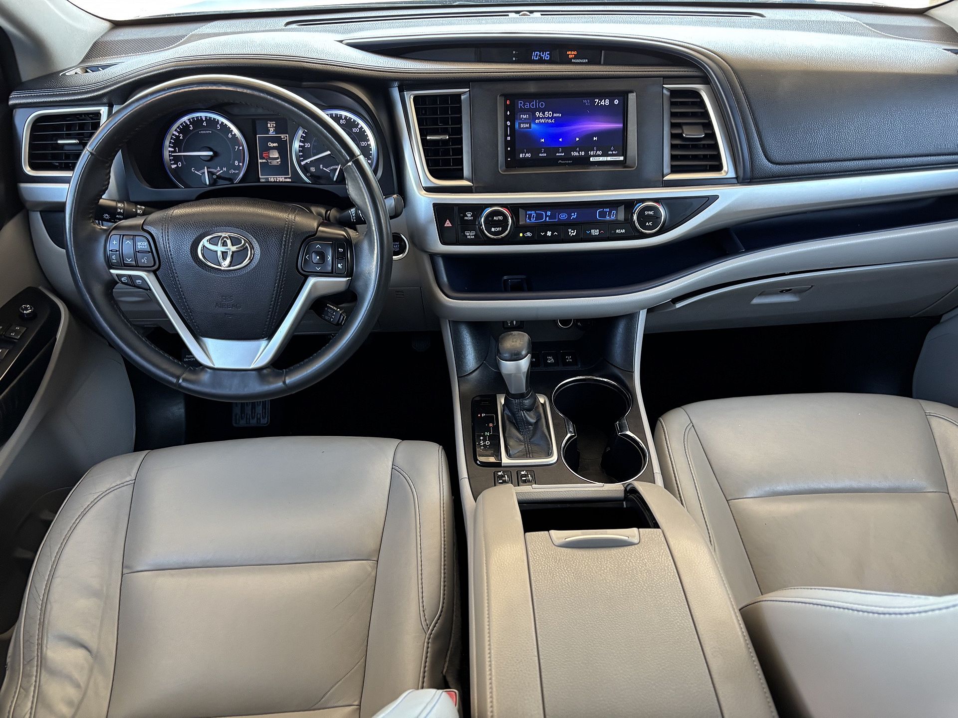 2015 Toyota Highlander XLE photo 14