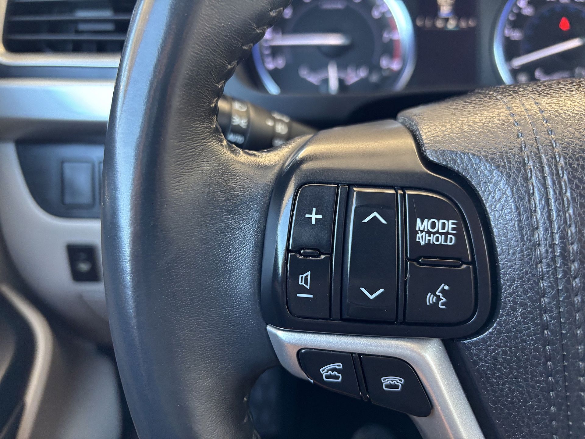 2015 Toyota Highlander XLE photo 18