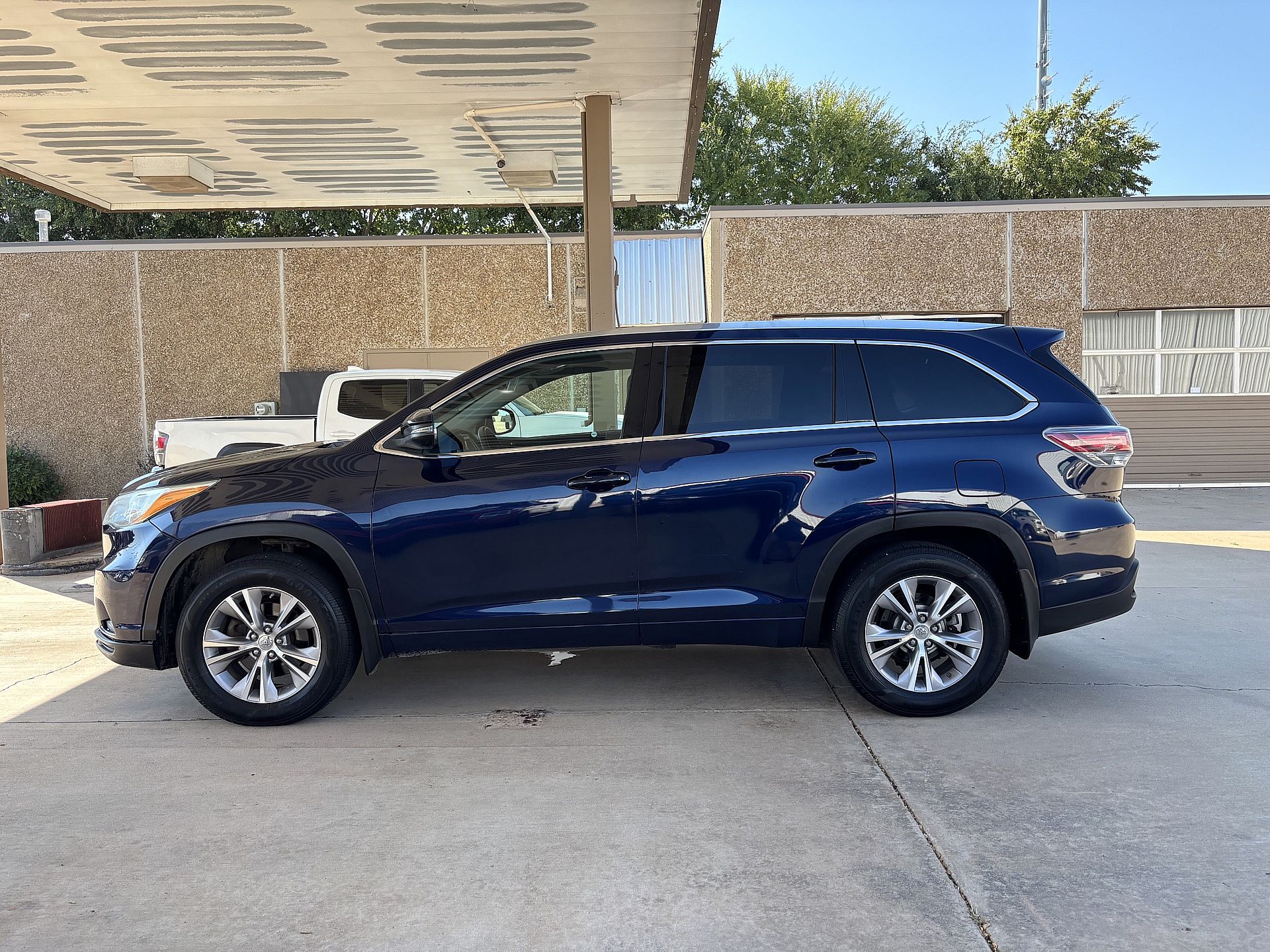 2015 Toyota Highlander XLE photo 8