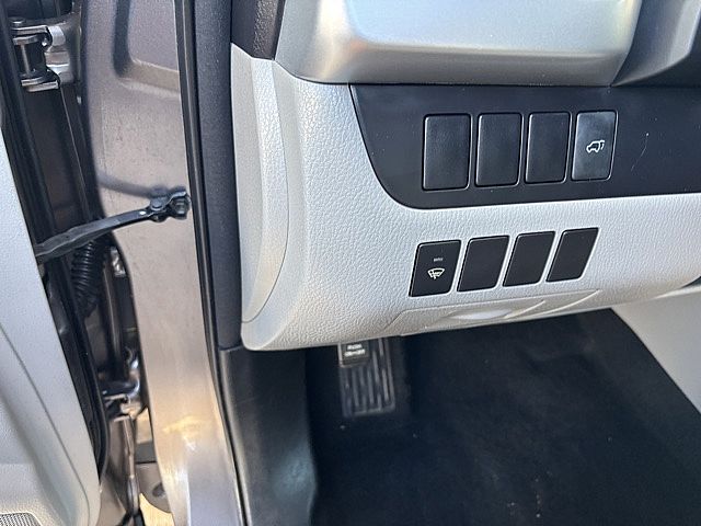 2016 Toyota Highlander XLE photo 19