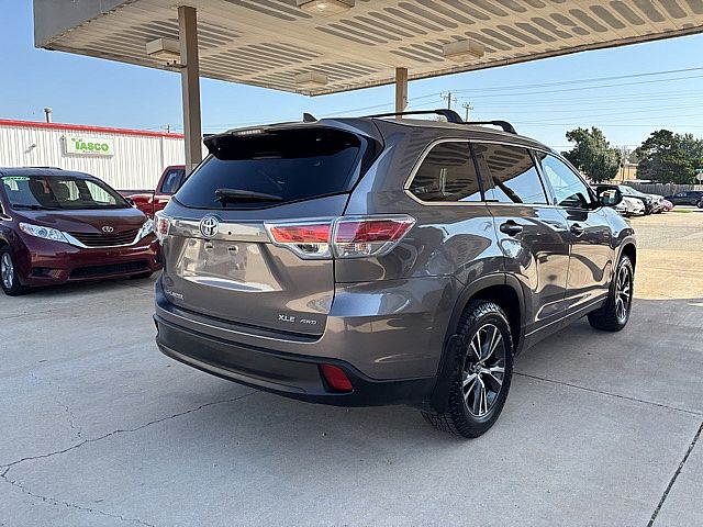 2016 Toyota Highlander XLE photo 5