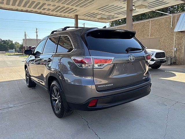 2016 Toyota Highlander XLE photo 7